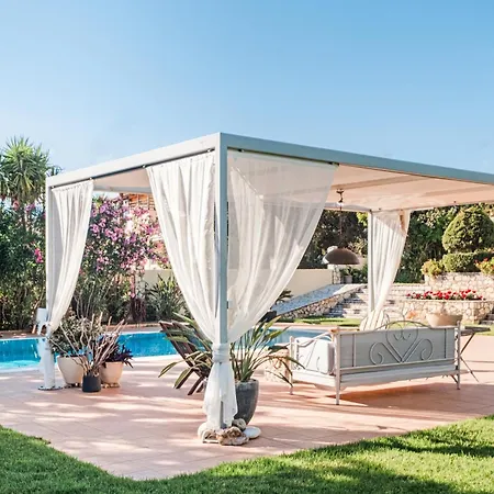 Anamnesis. Feel The Mediterranean. Villa Kalamáta